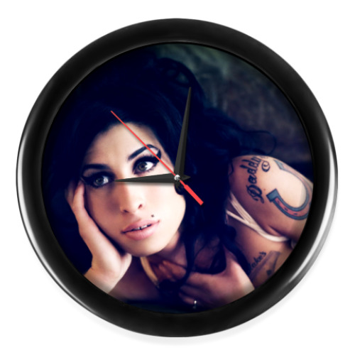 Настенные часы 'Amy Winehouse'