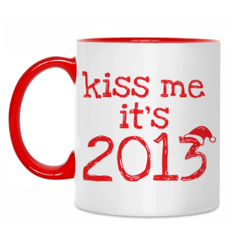 Кружка Надпись Kiss me - it's 2013!