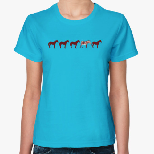 Женская футболка Другая лошадка