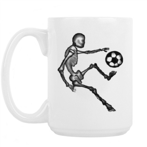 Кружка Скелет играет в футбол